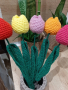 Плетени лалета, снимка 1 - Изкуствени цветя - 45008729
