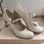 Чисто нови дамски обувки от естествена кожа, устойчив ток на 8см., размер 38