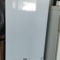 Хладилник с фризер за вграждане Hotpoint Ariston BCB 333 A VE I , снимка 1 - Хладилници - 45240396