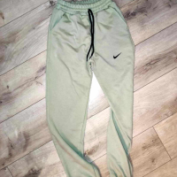 Nike долнище в зелено, снимка 2 - Спортни екипи - 44943471