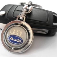 Автомобилен метален ключодържател / за Audi Ауди / стилни елегантни авто аксесоари различни модели, снимка 1 - Аксесоари и консумативи - 45542395