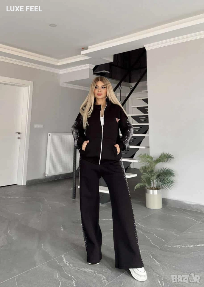 Дамски ватирани комплекти Guess - два цвята - 95 лв., снимка 1