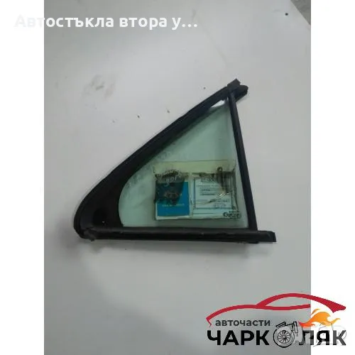 Стъкло задно дясно малко Мерцедес S320 W220, снимка 1