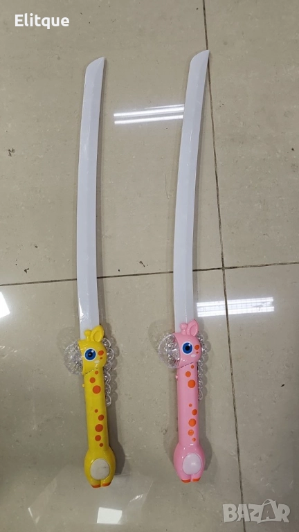 Светещ детски меч Жираф със звукови ефекти , снимка 1