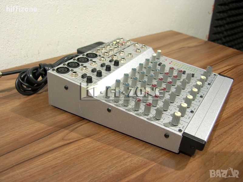  Пулт Behringer mx-802a , снимка 1