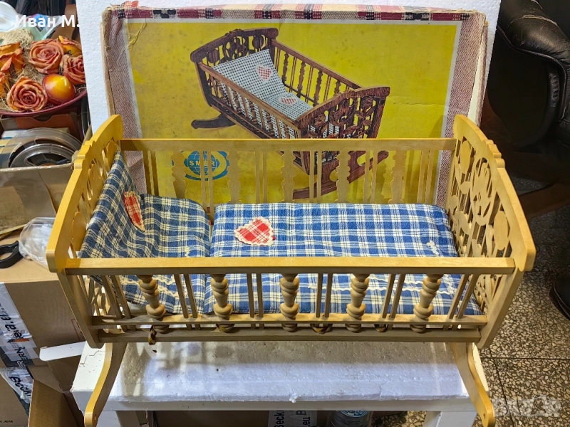 стара пластмасова люлка за кукли , снимка 1