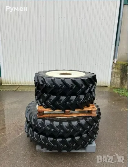 Гуми с джанти за new holland case, снимка 1