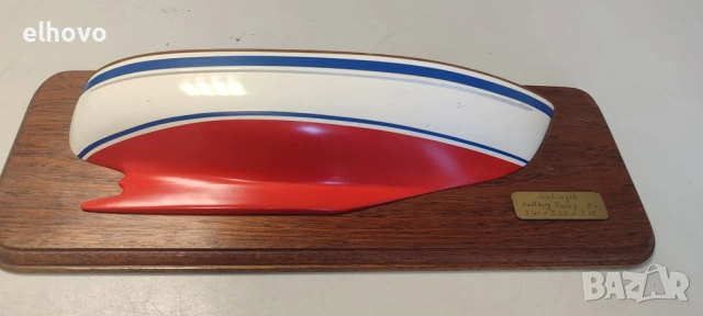 Модел на яхта Hallberg Rassy 94 1/2, снимка 3 - Антикварни и старинни предмети - 54120760