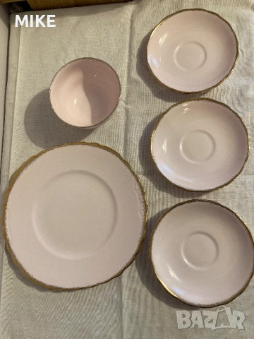 Чинии и чашка/захарничка на Royal Vale