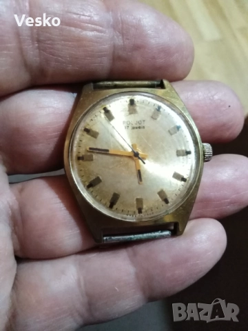 Часовник poljot