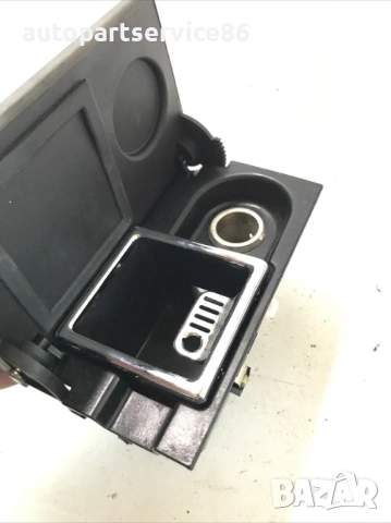 Предна пепелник LHD за KIA Sedona 2.9 CRDi (2002–2006), снимка 2 - Части - 53286249