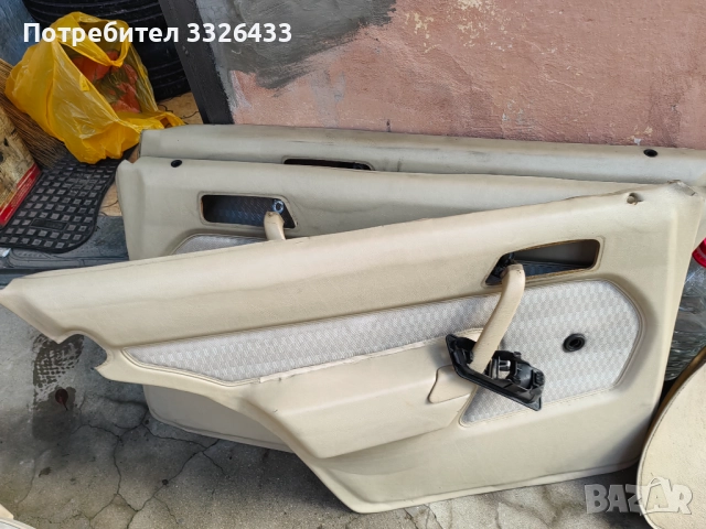 Светло бежов интериор от Мерцедес 190 , снимка 7 - Автомобили и джипове - 52376308