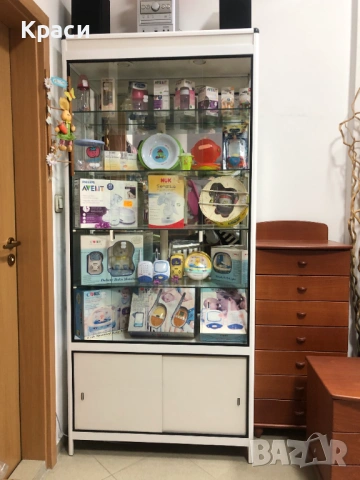 Стъклена витрина с осветление, снимка 3 - Витрини - 53096260