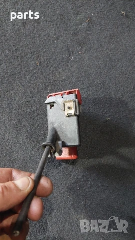 Лост - Дръжка Преден Капак Мерцедес Е класа W210 (Н) - C W202 , снимка 4 - Части - 50856938