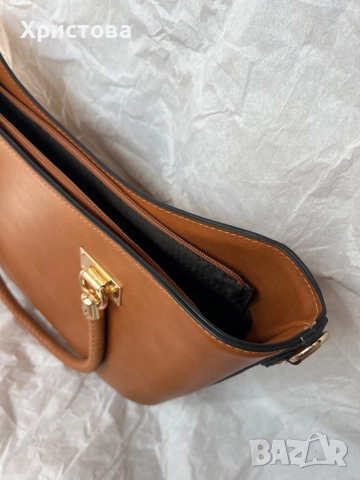 Дамска чанта patrizia pepe, снимка 3 - Чанти - 51710607