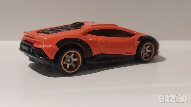 hot wheels lamborghini huracan sterrato , снимка 2 - Колекции - 48069694