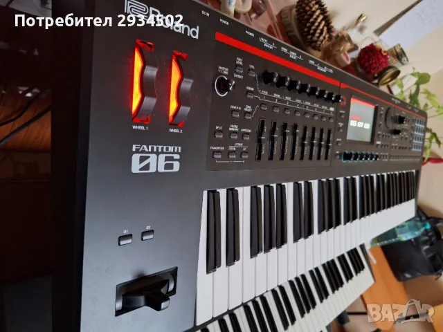 Продавам Roland Fantom 06 и Roland Juno DS 61, снимка 3 - Синтезатори - 48721110