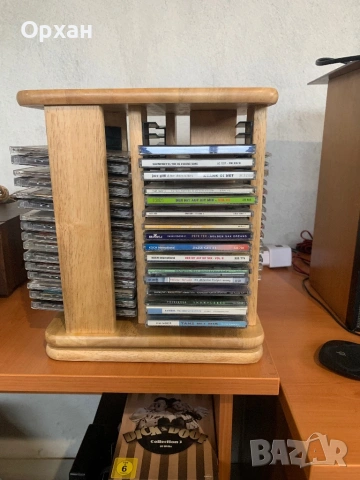 Ретро въртяща се етажерка за CD от МАСИВНО дърво + подарък 60 диска Описание:, снимка 5 - Други - 54211205