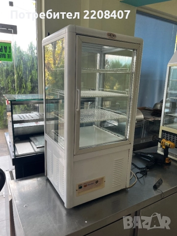 Хладилна витрина , снимка 3 - Хладилни витрини и фризери - 52351258