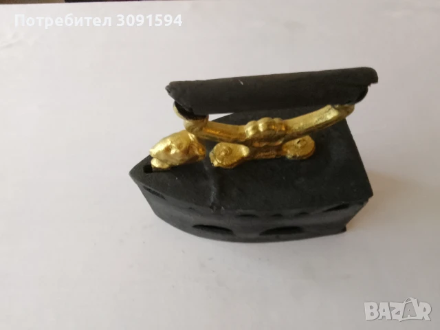 Стара ютия на жар въглища , снимка 2 - Антикварни и старинни предмети - 51296994