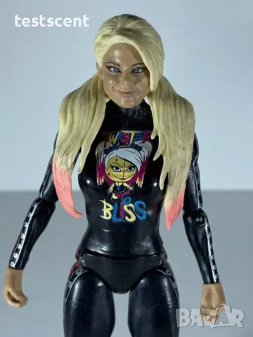 Екшън фигура WWE Alexa Bliss Lexi Kaufman Алекса Блис basic, снимка 6 - Фигурки - 48791785