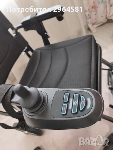 Сгъваема електрическа количка , снимка 10 - Инвалидни колички - 50832188