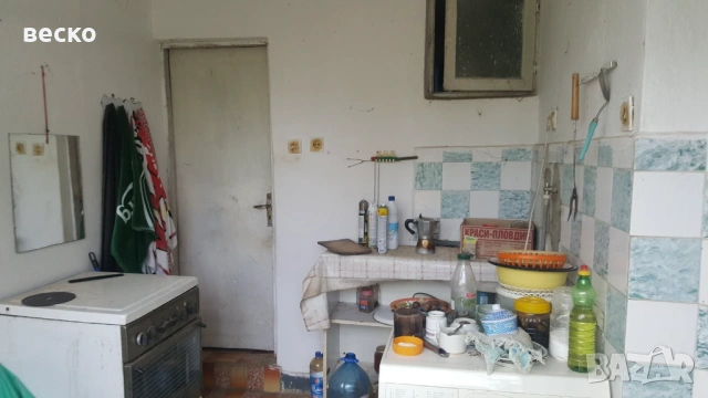 Продавам къща в село червенци 65км от варна, снимка 7 - Къщи - 53589553