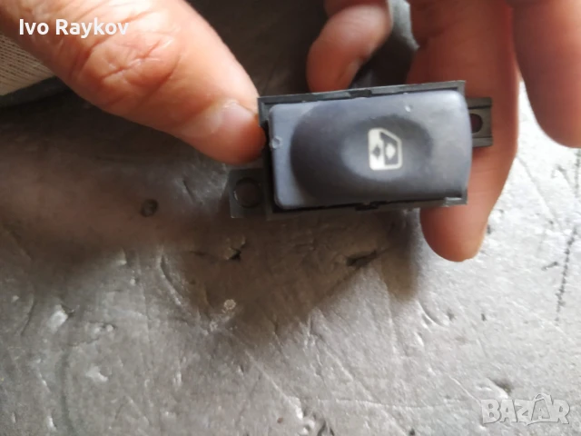 Бутони стъкла за Renault , снимка 9 - Части - 51053338