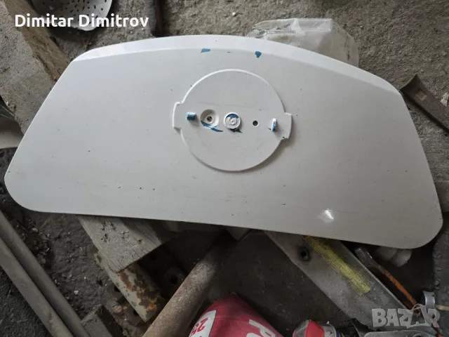 Продавам капак върху гнездото за зареждане на Нисан e nv200,nissan e nv 200 ,с емблемата , снимка 5 - Автомобили и джипове - 49226291