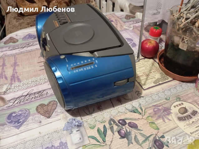 Радиокасетофон и cd плеър Sharp, снимка 3 - Радиокасетофони, транзистори - 52457729