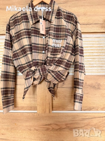 Разкошна риза Miu Miu, снимка 5 - Ризи - 53613904