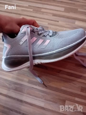 Дамски маратонки adidas, снимка 3 - Дамски ежедневни обувки - 45778767