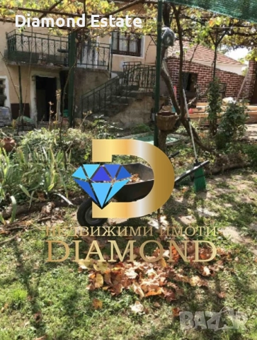 Две къщи в един двор в село Медово, общ. Братя Даскалови, снимка 8 - Къщи - 52688005