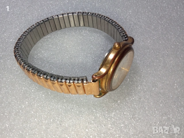 Дамски часовник, снимка 5 - Дамски - 53763569