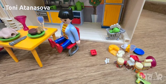 Playmobil Dollhouse - Мобилна къща за кукли + Училищен автобус Playmobil, снимка 6 - Конструктори - 47242120