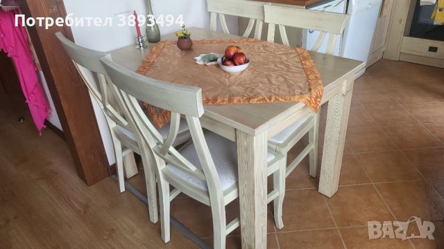 Луксозна трапезна маса с 4 стола , снимка 1 - Маси - 46437854