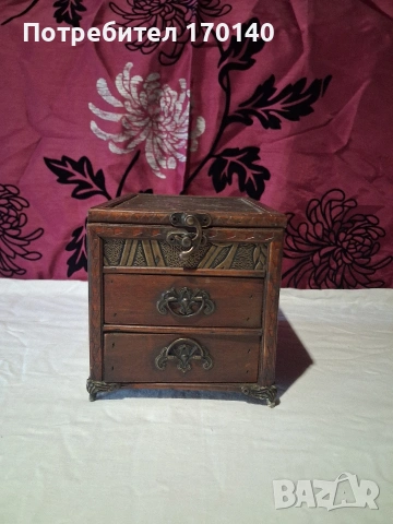 Дървена кутийка за бижута със огледалце, снимка 2 - Антикварни и старинни предмети - 53570103