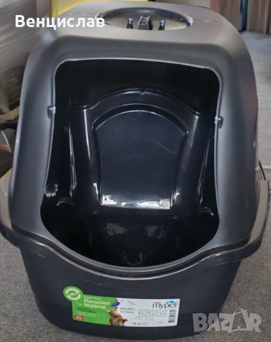 Продавам котешка тоалетна. 