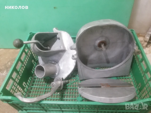 Професионална трифазна зеленчукорезачка , снимка 7 - Обзавеждане на кухня - 51095632