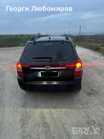 Hyundai Tucson 2.0CRdi, снимка 2 - Автомобили и джипове - 54123061