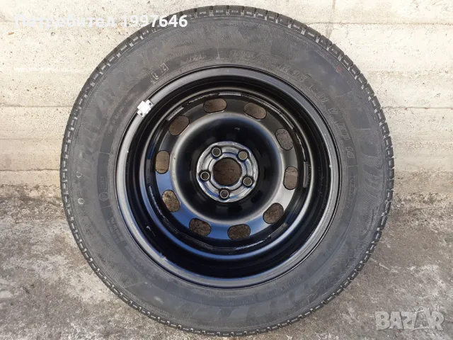 Оригинална резерва Шкода 195/65R15, снимка 2 - Гуми и джанти - 46842509