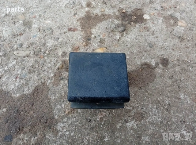 Пепелник VW Пасат 3 - 357857962, снимка 2 - Части - 54085664