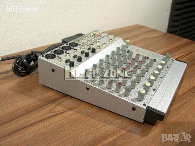  Пулт Behringer mx-802a , снимка 1 - Ресийвъри, усилватели, смесителни пултове - 46607948