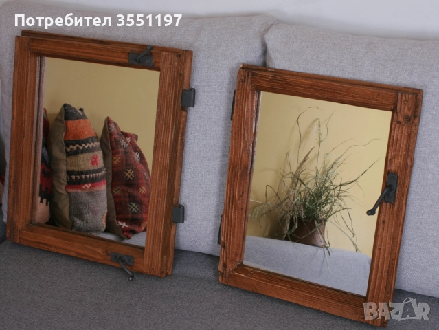 Огледало в автентиична рамка от стар прозорец изцяло реставрирана