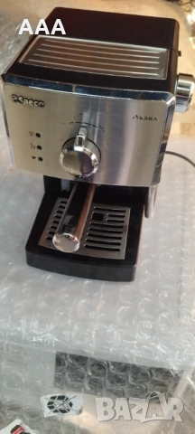 Кафемашина Saeco за еспресо, снимка 2 - Кафемашини - 53717166