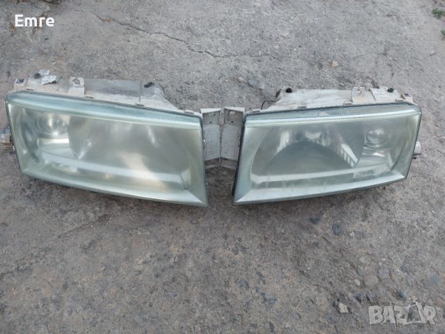 Ляв и десен фар за шкода октавиа Skoda Octavia, снимка 1 - Части - 46410351