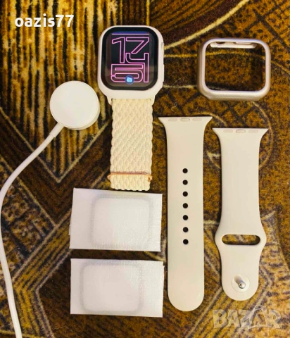 Apple Watch SE2. Часовникът е в отлично състояние без следи, ползван винаги с протектори