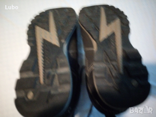 Продавам обувки, снимка 5 - Мъжки боти - 51525990