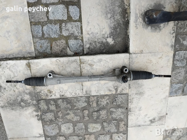 рейка Тойота Аурис 2009 г., снимка 2 - Части - 53933564