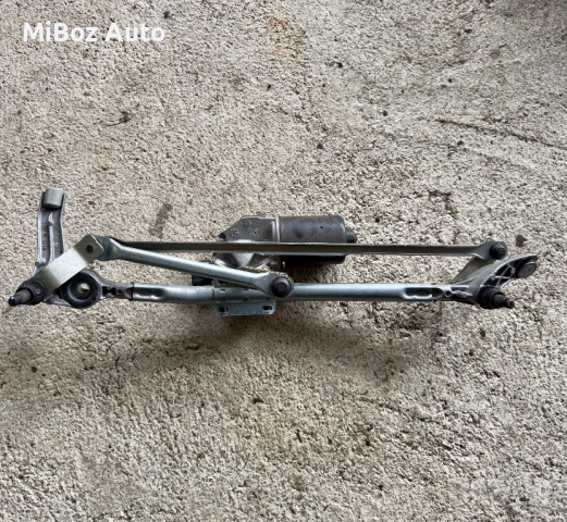 Механизъм моторче чистачки BMW E90 E91 , снимка 2 - Части - 52237551